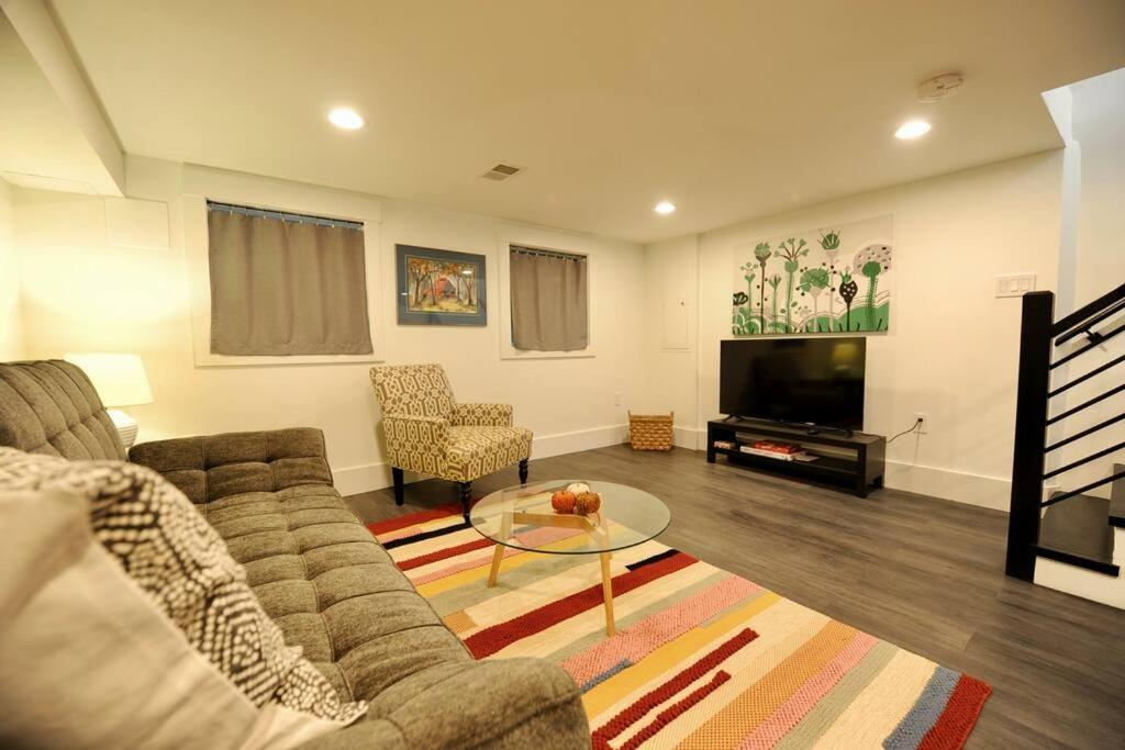 Cherry Blossom Townhouse, Easy Dc Access วอชิงตัน ภายนอก รูปภาพ